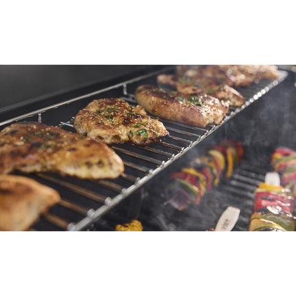 Barbecue gaz WEBER Genesis E-315W Plancha, sur chariot, 3 brûleurs, surface de cuisson 68 x 48 cm