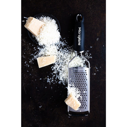 Râpe MICROPLANE Gourmet Gros Grains noir