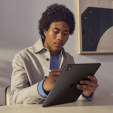 Tablette Apple IPAD Pro 13 M4 1To Noir Sidéral Nano Reconditionné