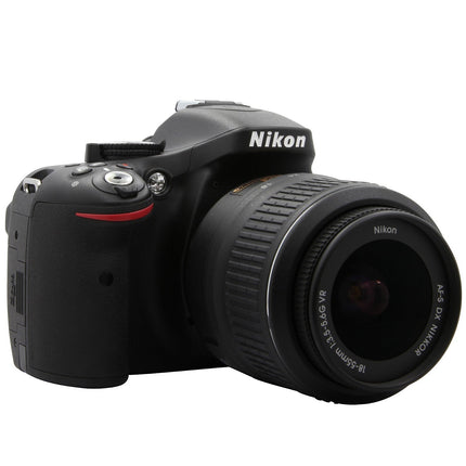 Appareil photo Reflex NIKON D5200 + AFS DX VR 18-55mm