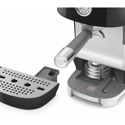 Machine à expresso SMEG ECF03