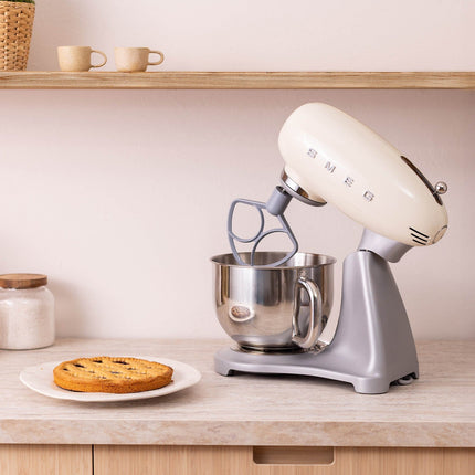 Robot pâtissier SMEG SMF04CREU Crème