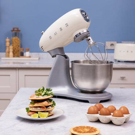 Robot pâtissier SMEG SMF04CREU Crème