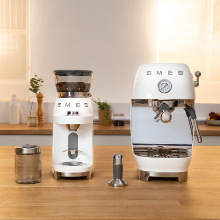 Machine à expresso SMEG ECF03