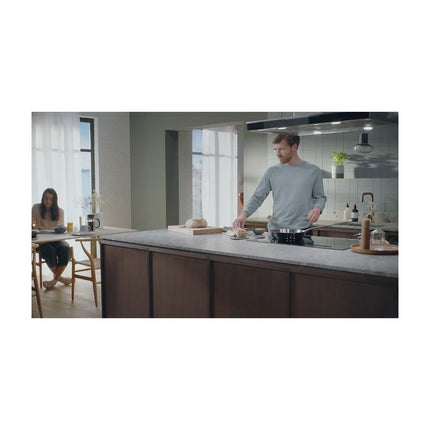 Hotte décorative murale inclinée ELECTROLUX EFV716K Breeze H2H