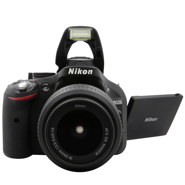 Appareil photo Reflex NIKON D5200 + AFS DX VR 18-55mm