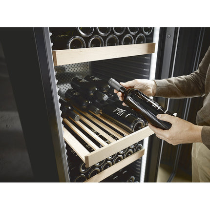Cave à vin vieillissement LIEBHERR WKP196