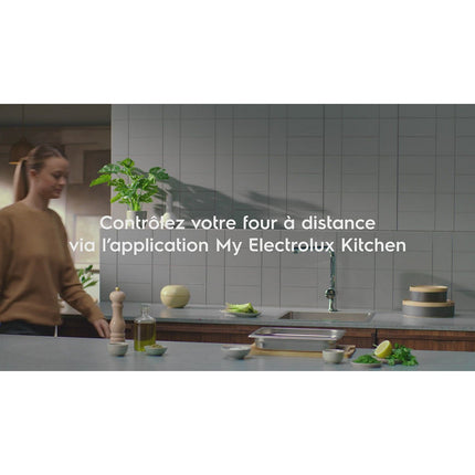 Four encastrable ELECTROLUX EOX8P38WZ Pyrolyse Chaleur tournante et Fonction Pizza 71L