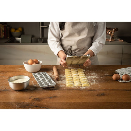 Moule à pâtes MARCATO 24 grands raviolis carres