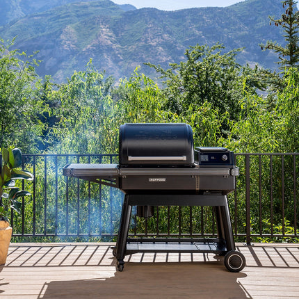Barbecue pellet LE MARQUIER IRONWOOD noir sur chariot 76 cm