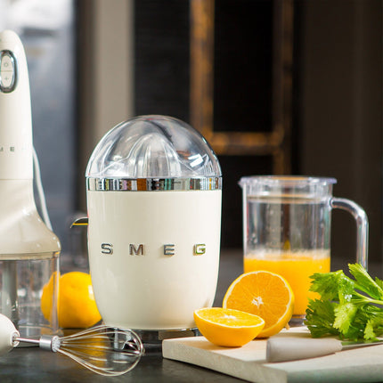 Presse-agrumes SMEG CJF11CREU Crème