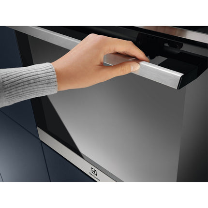 Four encastrable ELECTROLUX EOE6P57X Chaleur tournante et Sonde de cuisson 72L Reconditionné