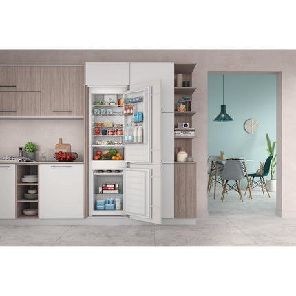 Réfrigérateur combiné encastrable INDESIT INCO18DC03