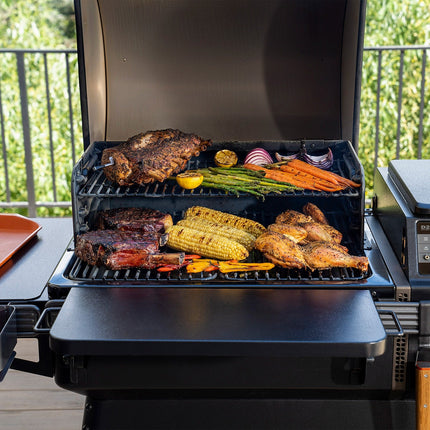 Barbecue pellet LE MARQUIER IRONWOOD noir sur chariot 76 cm