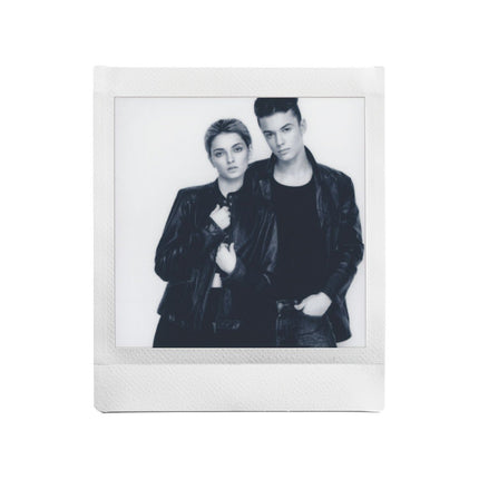 Papier photo instantané FUJIFILM Film Instax Square Monochrome WW1 (x10)