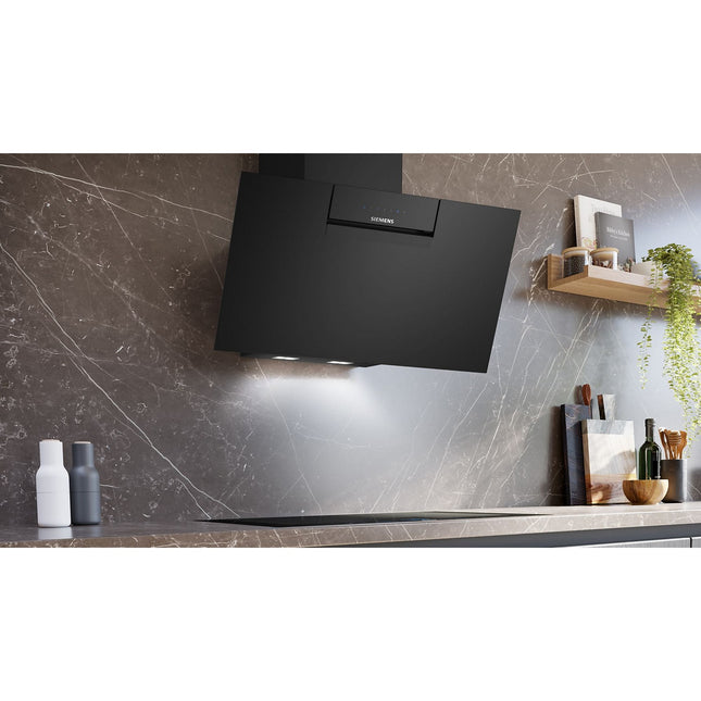 Hotte décorative murale inclinée SIEMENS LC87KFN60