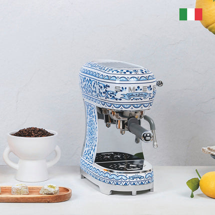 Machine à expresso SMEG ECF02