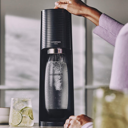 Machine à soda SODASTREAM Terra + 1 Recharge de Gaz 60L + 1 Bouteille de gazéification