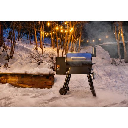 Barbecue pellet TRAEGER PRO22 noir sur chariot, grille haute 56x18 cm, grille basse 56x48 cm
