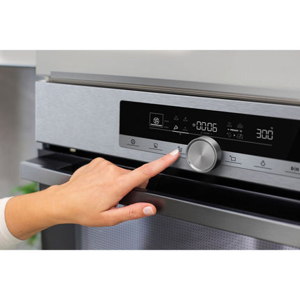 Four encastrable fonction vapeur HISENSE O643PG