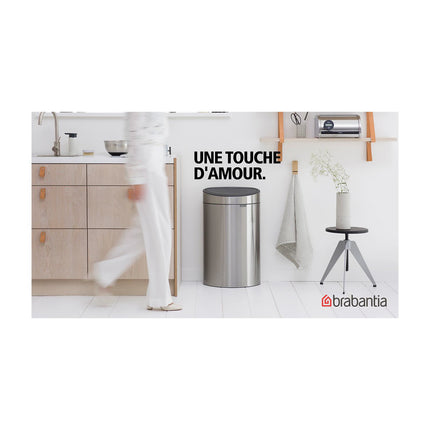 Poubelle de cuisine manuelle BRABANTIA Touch bin 40L Matt Steel