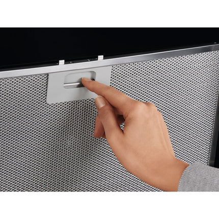 Hotte décorative murale inclinée ELECTROLUX EFV716K Breeze H2H