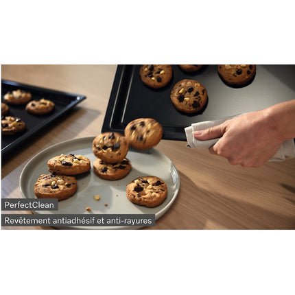 Four encastrable MIELE H 2466 BP