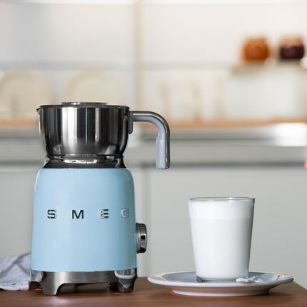 Chocolatière SMEG MFF11
