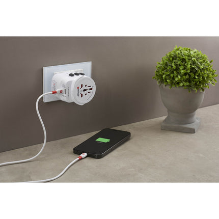 Adaptateur de voyage SKROSS Monde vers monde + 1 USB A + 1 USB C