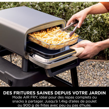 Four à pizza électrique NINJA MO201EU inox noir pizza 30 cm, fonction air fryer, thermostat digital pour usage en extérieur