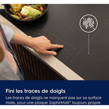 Plaque induction ELECTROLUX EIS87553IZ SaphirMatt 80cm Anti-rayures et Zone Flex