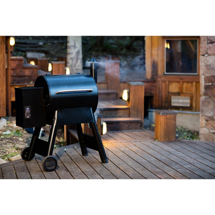 Barbecue pellet TRAEGER PRO22 noir sur chariot, grille haute 56x18 cm, grille basse 56x48 cm