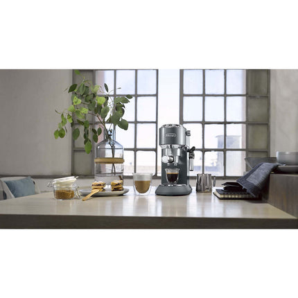 Machine à expresso DELONGHI Dedica Arte EC785.AE bleu + kit barista
