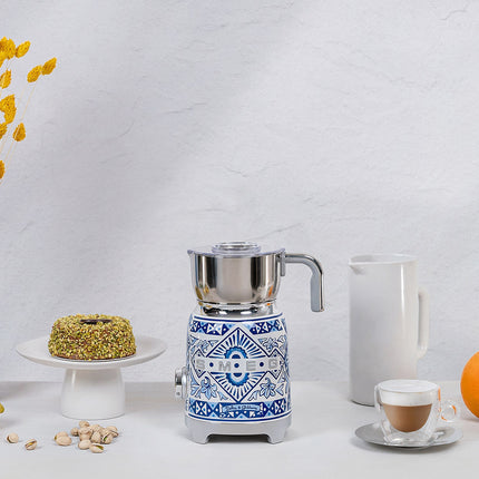 Chocolatière SMEG MFF01DGBEU multifonctions