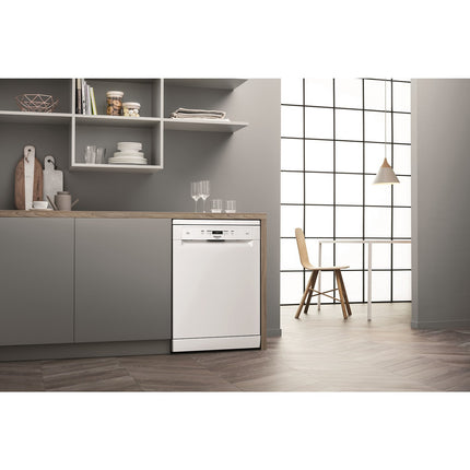 Lave vaisselle 60 cm HOTPOINT HFC3T232WG
