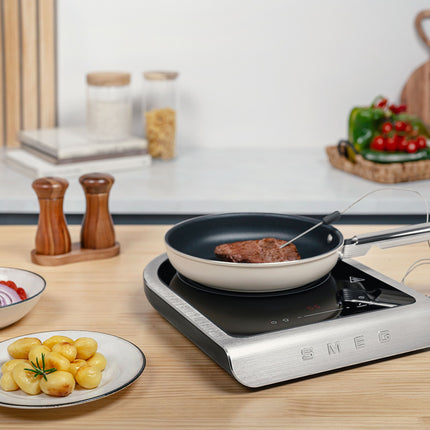 Réchaud induction SMEG PIC01WHMEU
