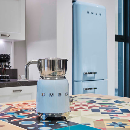 Chocolatière SMEG MFF11