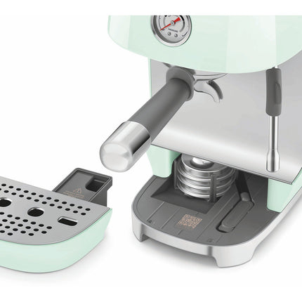 Machine à expresso SMEG ECF03