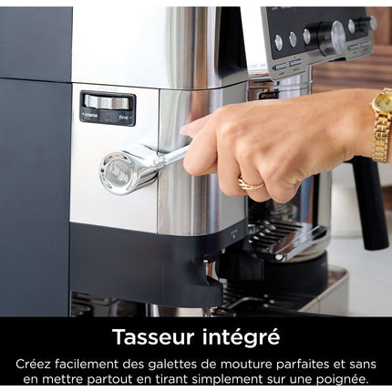 Machine à expresso NINJA Caf. ES701EU Reconditionné