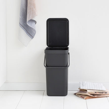 poubelle-de-cuisine-manuelle-brabantia-waste-bin-sort-go-16l-grey