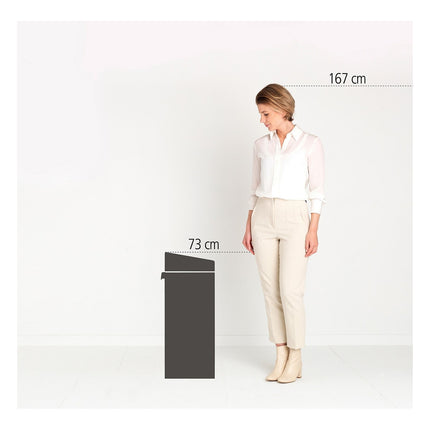 poubelle-de-cuisine-manuelle-brabantia-touch-bin-40l-matt-steel