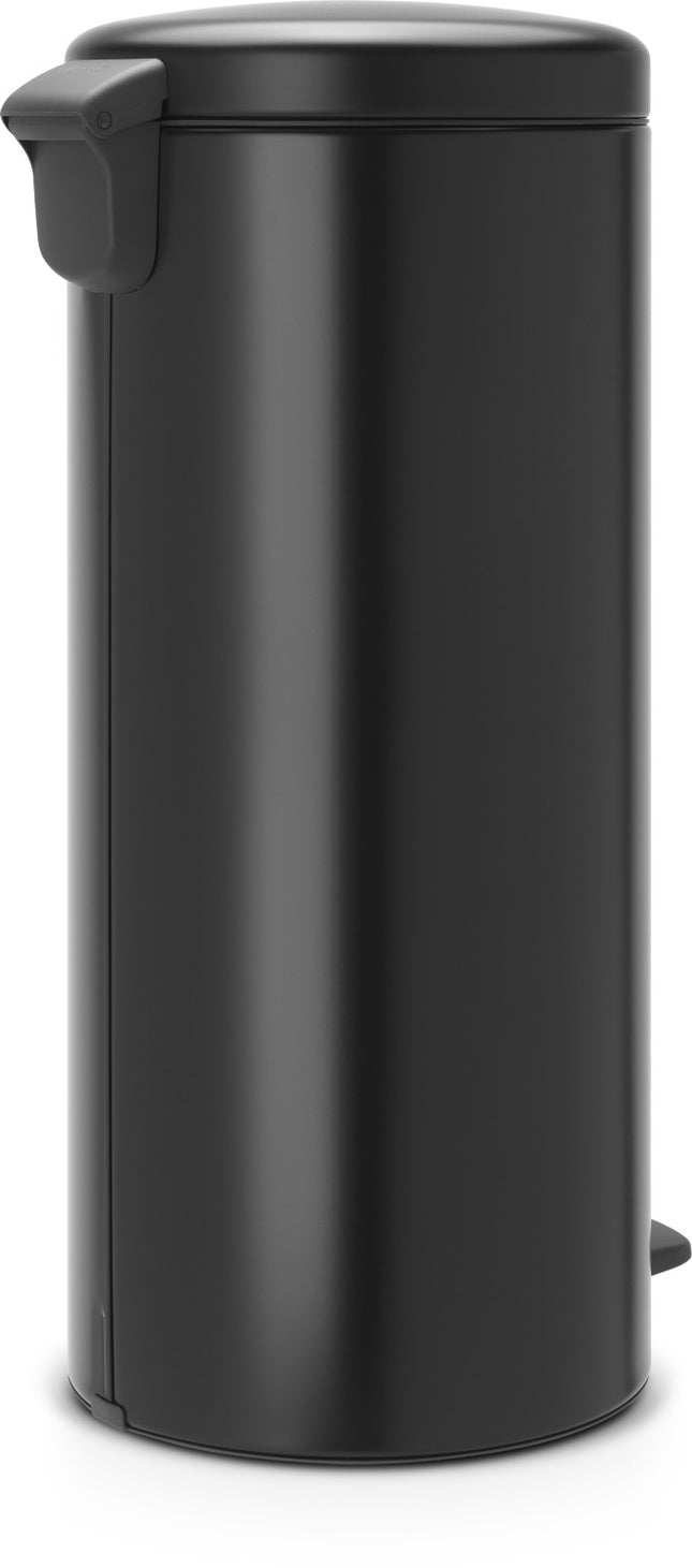 poubelle-de-cuisine-manuelle-brabantia-a-pedale-newicon-30l-matt-black-silent