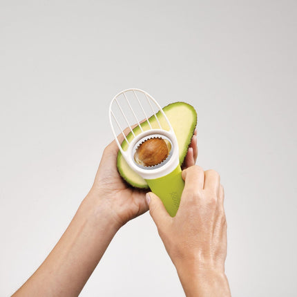 decoupe-avocat-joseph-joseph-avocat-3-en-1