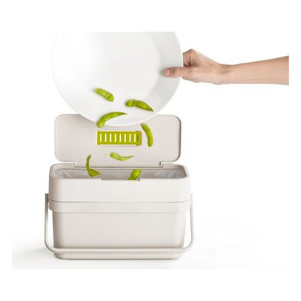 composteur-de-cuisine-joseph-joseph-de-table-food-waste-caddy