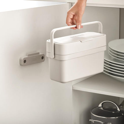composteur-de-cuisine-joseph-joseph-de-table-food-waste-caddy