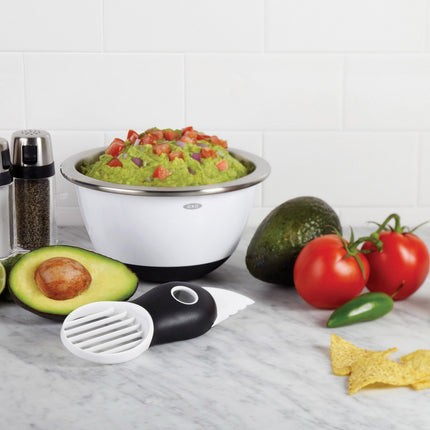 coupe-fruits-oxo-coupe-avocat-3-en-1-blanc