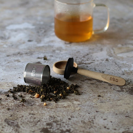 infuseur-a-the-ogo-living-a-the-oscar-en-hetre-et-inox
