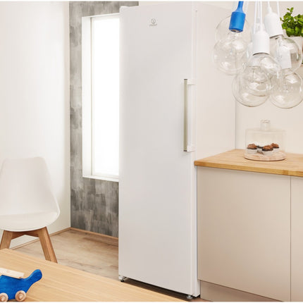 congelateur-armoire-indesit-ui4f2twfr
