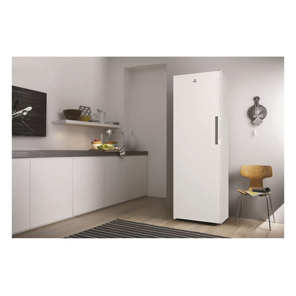 congelateur-armoire-indesit-ui6f2twfr