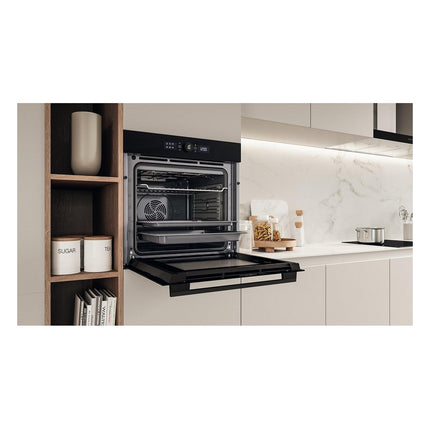 four-encastrable-fonction-vapeur-whirlpool-wk5bafs81pm1s